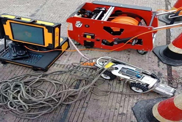 威远CCTV管道检测机器人